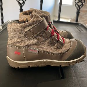 See Kai Run insulated boots - size 9